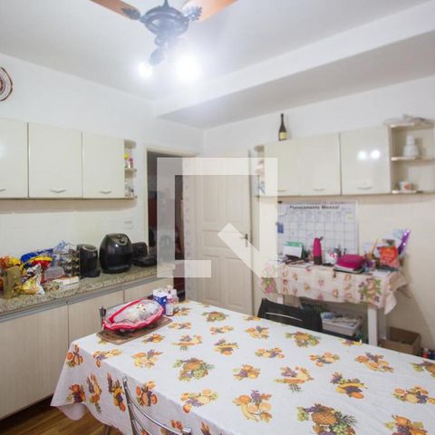 Casa à venda com 140m², 3 quartos e 2 vagasCopa