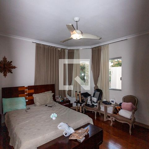 Casa à venda com 420m², 4 quartos e 5 vagassuíte 1