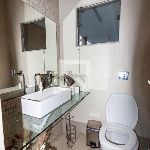 Casa à venda com 420m², 4 quartos e 5 vagasLavabo