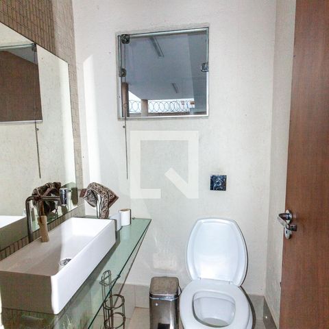 Casa à venda com 420m², 4 quartos e 5 vagasLavabo