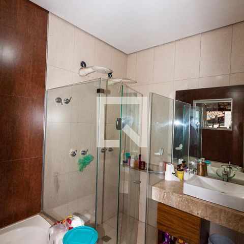 Casa à venda com 420m², 4 quartos e 5 vagassuíte 1