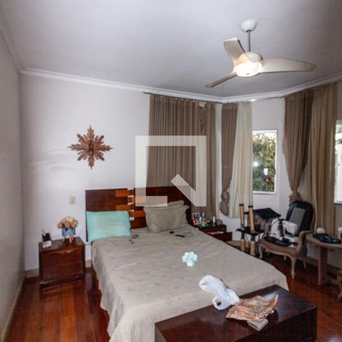Casa à venda com 420m², 4 quartos e 5 vagassuíte 1