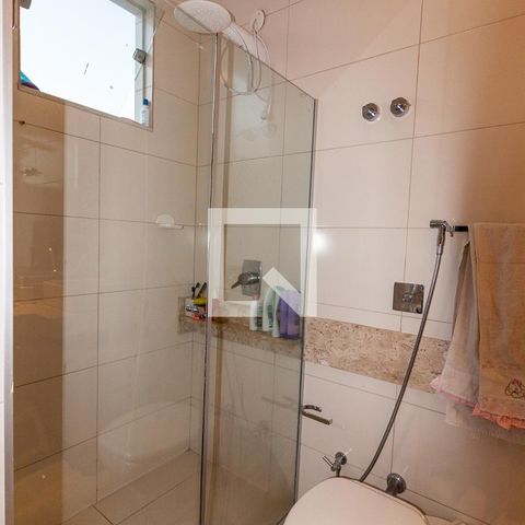 Casa à venda com 420m², 4 quartos e 5 vagasBanheiro