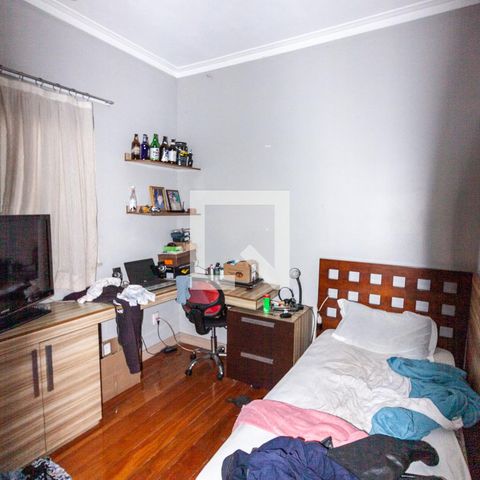 Casa à venda com 420m², 4 quartos e 5 vagasquarto 4