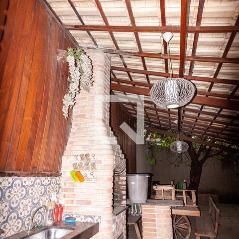Casa à venda com 420m², 4 quartos e 5 vagasÁrea comum - Churrasqueira