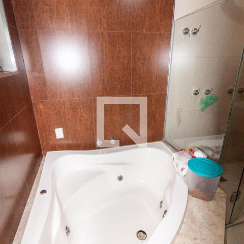 Casa à venda com 420m², 4 quartos e 5 vagassuíte 1