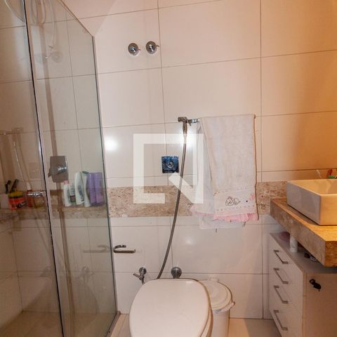 Casa à venda com 420m², 4 quartos e 5 vagasBanheiro
