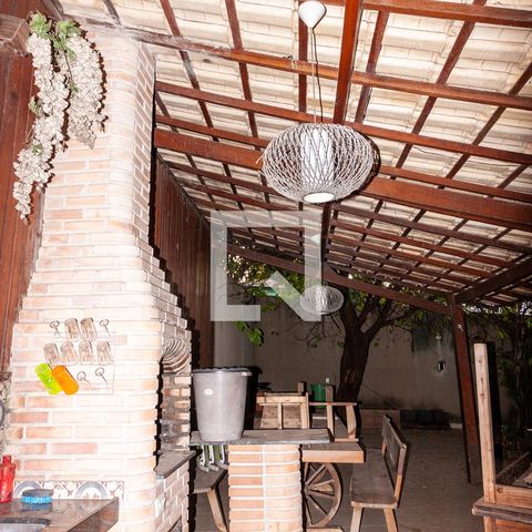 Casa à venda com 420m², 4 quartos e 5 vagasÁrea comum - Churrasqueira