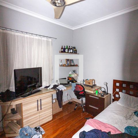 Casa à venda com 420m², 4 quartos e 5 vagasquarto 4