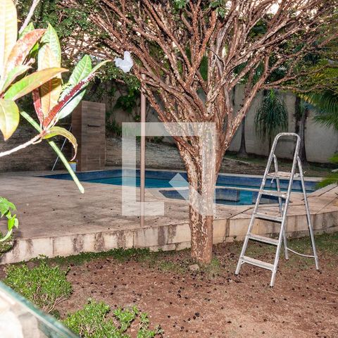Casa à venda com 420m², 4 quartos e 5 vagasQuintal
