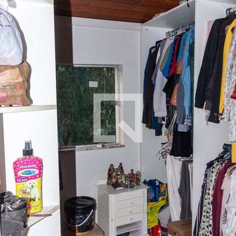 Casa à venda com 420m², 4 quartos e 5 vagasquarto 2