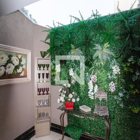 Casa à venda com 420m², 4 quartos e 5 vagasSala