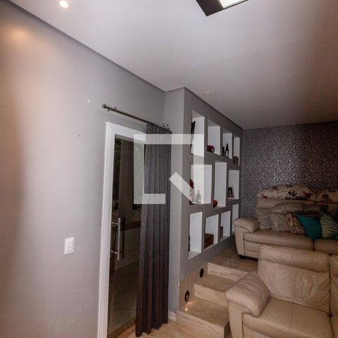 Casa à venda com 420m², 4 quartos e 5 vagasSala