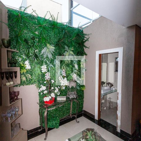 Casa à venda com 420m², 4 quartos e 5 vagasSala