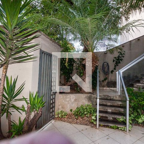 Casa à venda com 420m², 4 quartos e 5 vagasQuintal