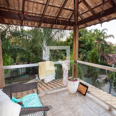Casa à venda com 420m², 4 quartos e 5 vagasvaranda