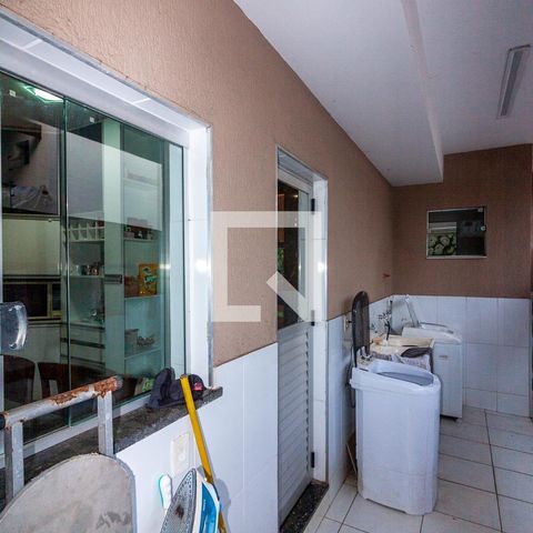 Casa à venda com 420m², 4 quartos e 5 vagasÁrea de Serviço