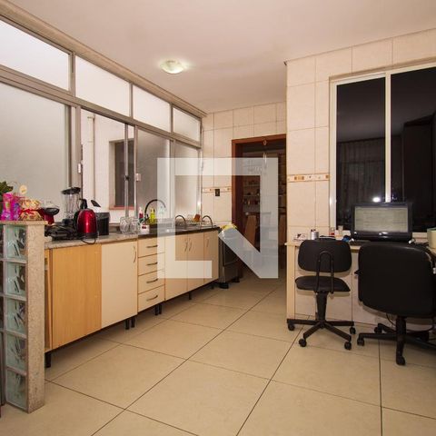 Apartamento à venda com 120m², 3 quartos e 2 vagasCozinha