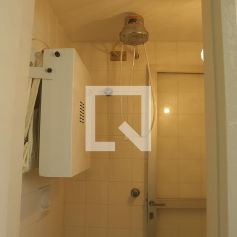 Apartamento à venda com 46m², 1 quarto e 1 vagaBanheiro de serviço