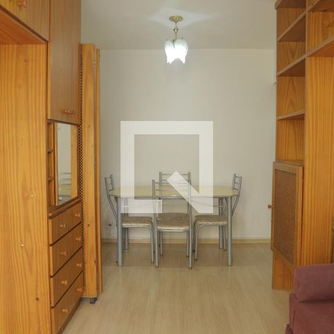 Apartamento à venda com 46m², 1 quarto e 1 vagaSala