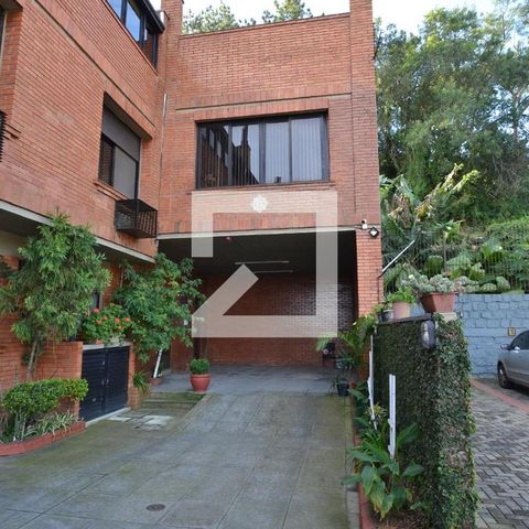 Casa de condomínio à venda com 363m², 3 quartos e 4 vagasSalão de Festas