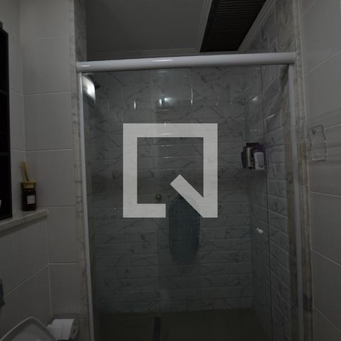 Casa de condomínio à venda com 363m², 3 quartos e 4 vagasBanheiro