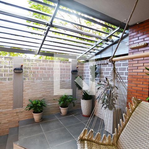 Casa de condomínio à venda com 363m², 3 quartos e 4 vagasVaranda