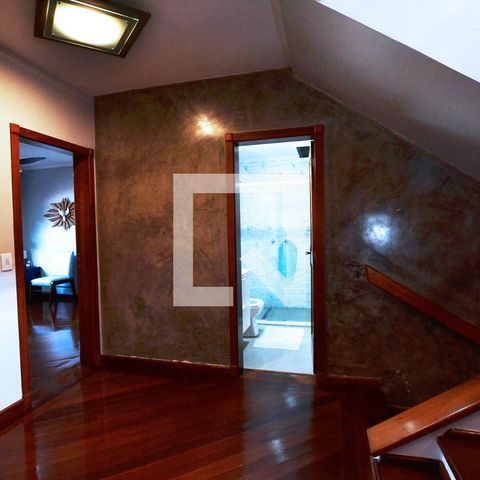 Casa de condomínio à venda com 363m², 3 quartos e 4 vagasHall