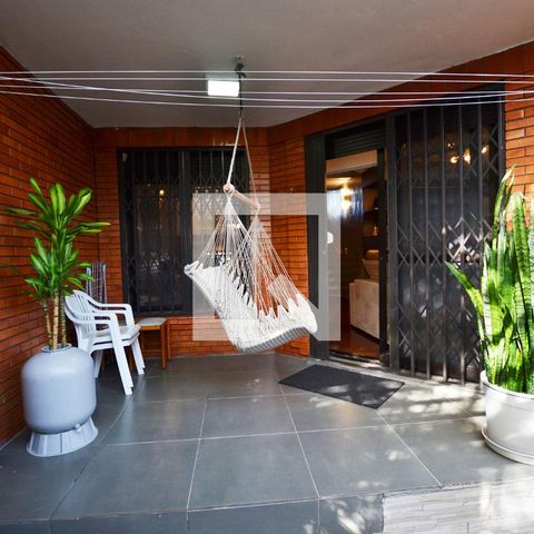 Casa de condomínio à venda com 363m², 3 quartos e 4 vagasVaranda