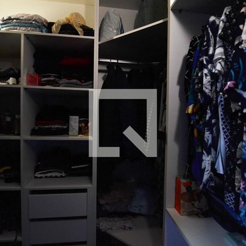 Casa de condomínio à venda com 363m², 3 quartos e 4 vagasCloset do Quarto 1