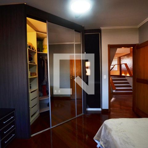 Casa de condomínio à venda com 363m², 3 quartos e 4 vagasQuarto 1
