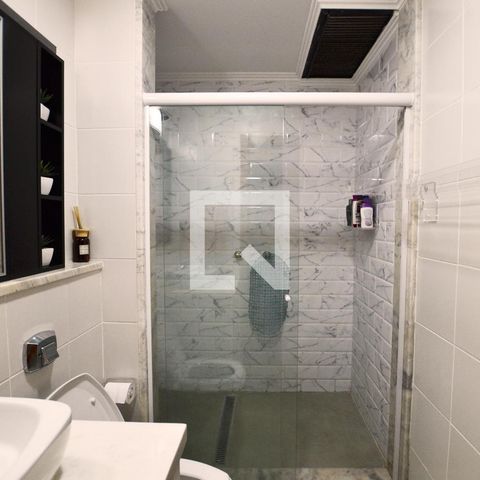 Casa de condomínio à venda com 363m², 3 quartos e 4 vagasBanheiro