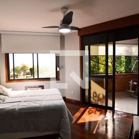 Casa de condomínio à venda com 363m², 3 quartos e 4 vagasSuíte