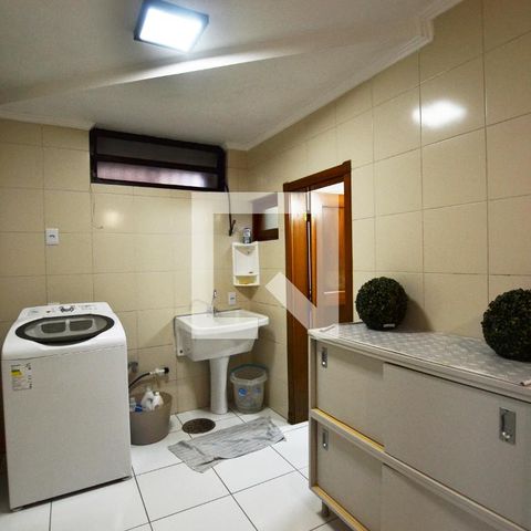 Casa de condomínio à venda com 363m², 3 quartos e 4 vagasÁrea de Serviço