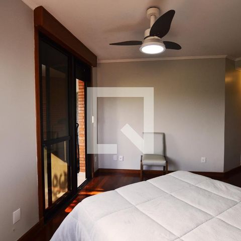 Casa de condomínio à venda com 363m², 3 quartos e 4 vagasSuíte