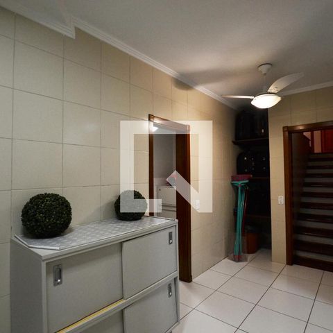 Casa de condomínio à venda com 363m², 3 quartos e 4 vagasÁrea de Serviço