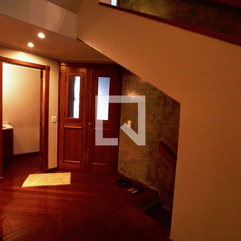 Casa de condomínio à venda com 363m², 3 quartos e 4 vagasHall de Entrada