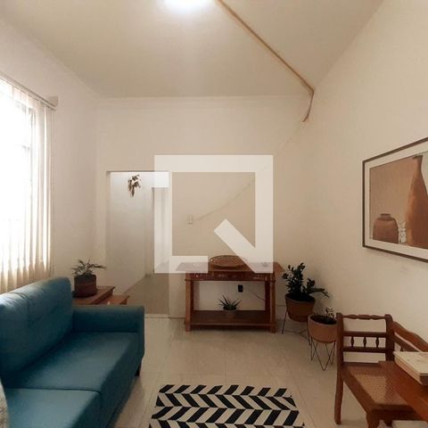Apartamento à venda com 280m², 3 quartos e sem vaga Apartamento à venda com 280m², 3 quartos e sem vagaSala