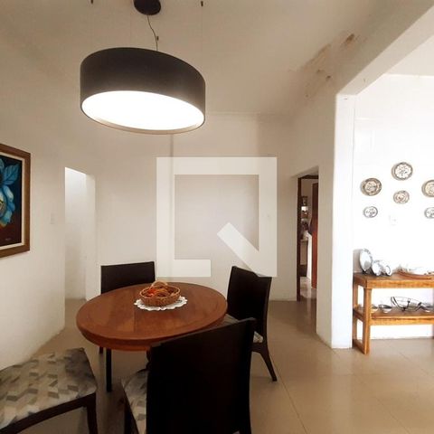 Apartamento à venda com 280m², 3 quartos e sem vaga Apartamento à venda com 280m², 3 quartos e sem vagaSala