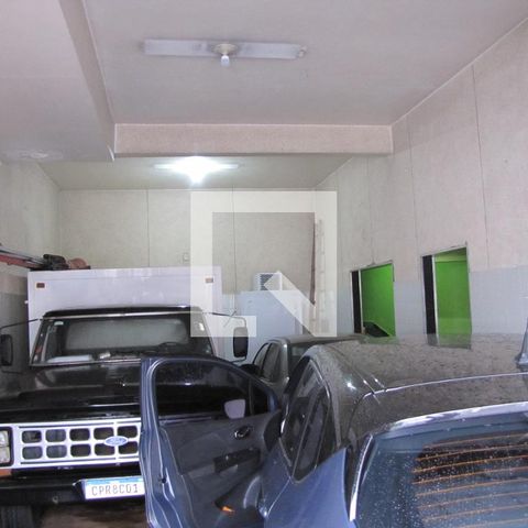 Casa à venda com 240m², 4 quartos e 4 vagasGaragem