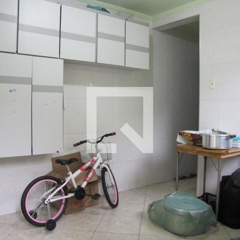 Casa à venda com 240m², 4 quartos e 4 vagasCozinha casa 2