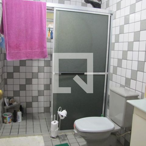 Casa à venda com 240m², 4 quartos e 4 vagasBanheiro
