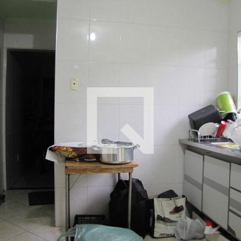 Casa à venda com 240m², 4 quartos e 4 vagasCozinha casa 2