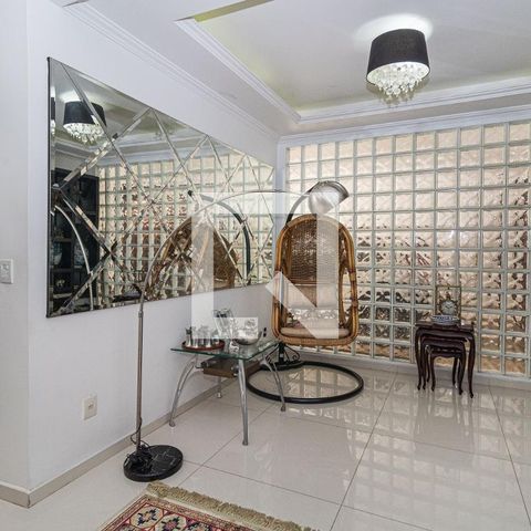 Casa para alugar com 300m², 3 quartos e 5 vagasSala