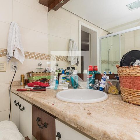 Casa para alugar com 300m², 3 quartos e 5 vagasBanheiro da Suíte 1