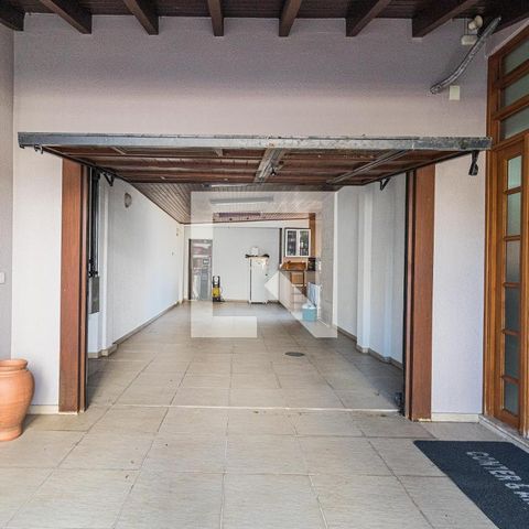 Casa para alugar com 300m², 3 quartos e 5 vagasGaragem