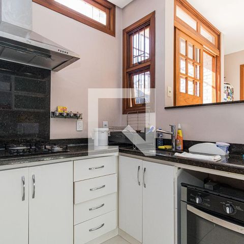 Casa para alugar com 300m², 3 quartos e 5 vagasCozinha