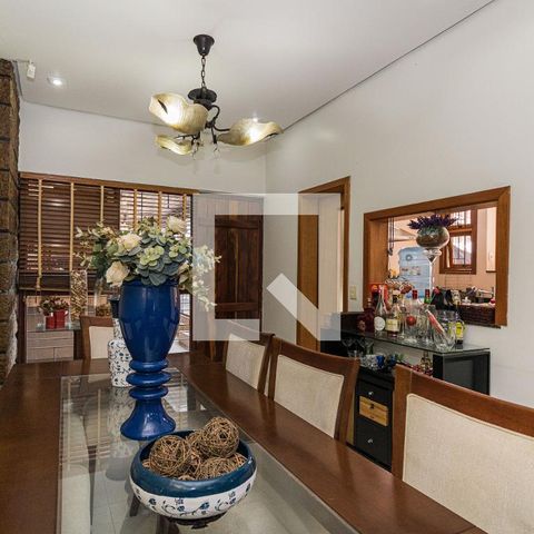 Casa para alugar com 300m², 3 quartos e 5 vagasSala
