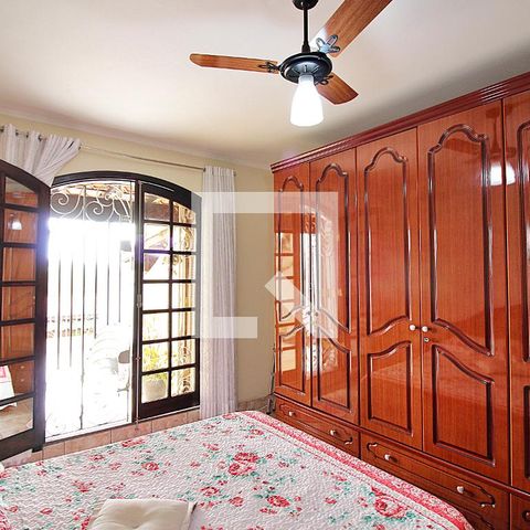 Casa à venda com 175m², 3 quartos e 2 vagasQuarto 1