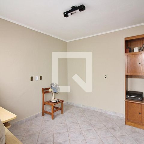 Casa à venda com 175m², 3 quartos e 2 vagasQuarto de Serviço